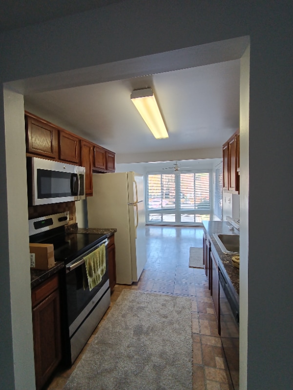 Building Photo - 13211 Chalet Pl