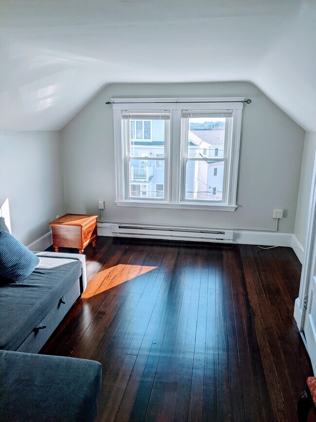 Building Photo - 25 Hosmer St