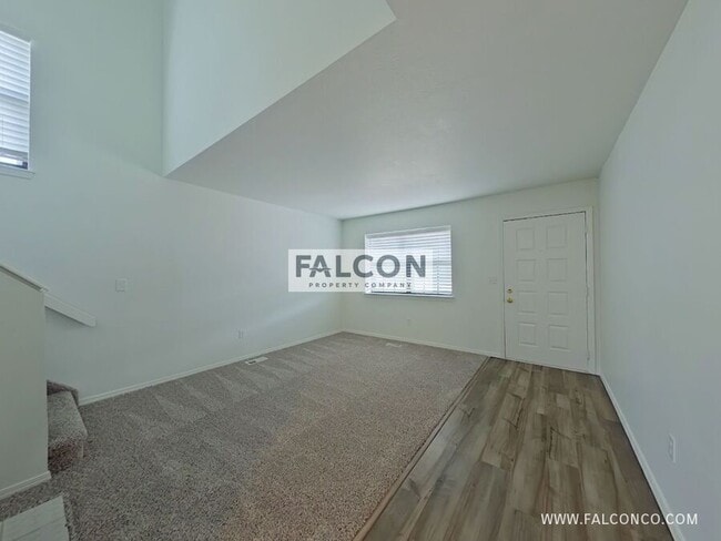 Building Photo - 5949 Wisteria Dr