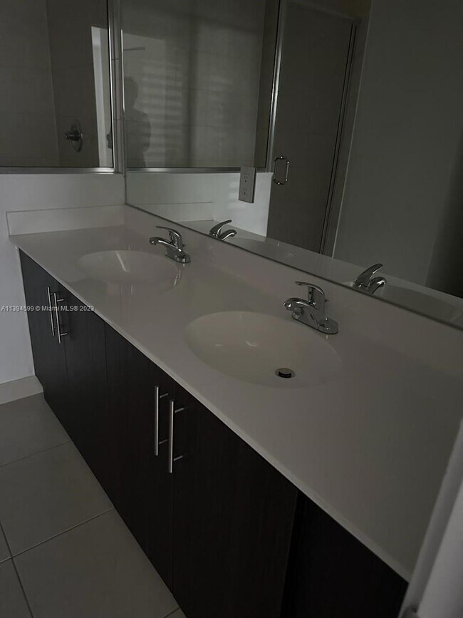 Foto del edificio - 15500 SW 136th St