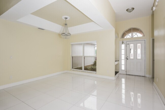 Foto del edificio - 12252 Bronson Way