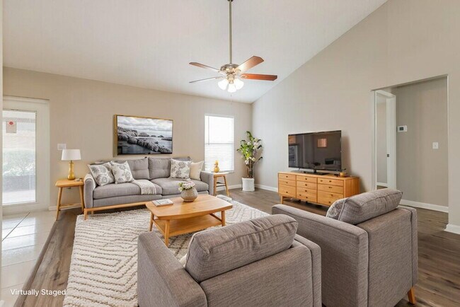 Building Photo - 839 Greenbelt Cir
