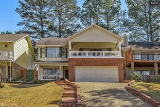 Building Photo - 5604 Willow Crest Dr