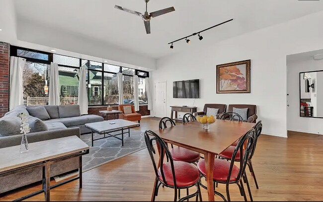 Foto del edificio - 2 bedroom in Chicago IL 60618
