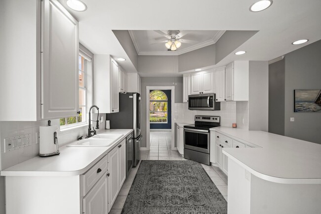 Foto del edificio - 3 Bedroom Single Family Home for Rent in I...