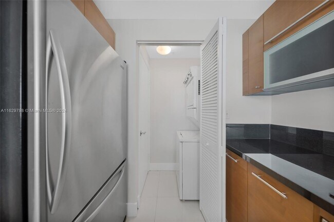 Building Photo - 244 Biscayne Blvd