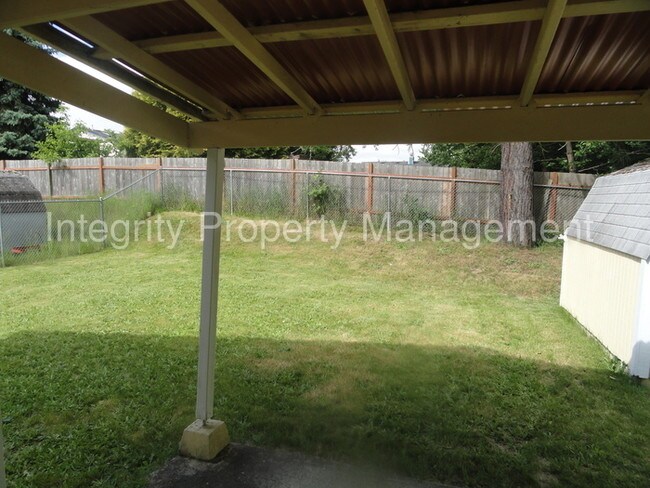 Foto del edificio - 1735 S 90th St