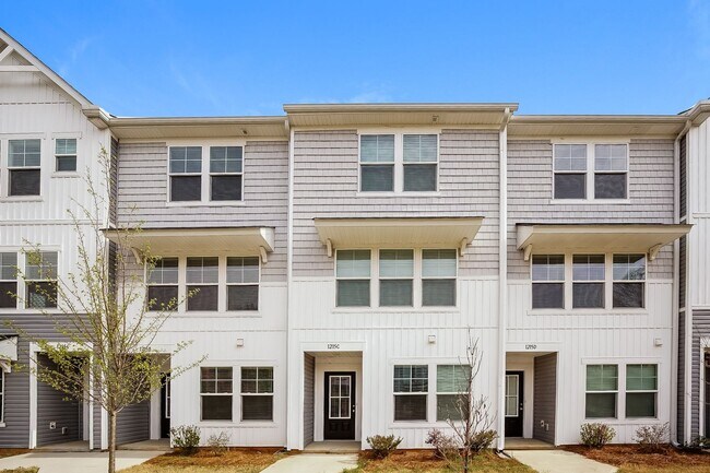 Foto del edificio - 1211 Briarhill Rd