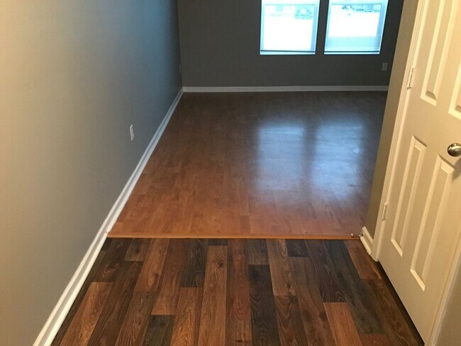 Foto del edificio - Lawrence Twp - 4 BR home