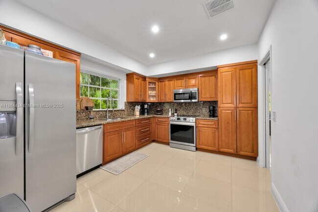 Foto del edificio - 6815 Gratian St