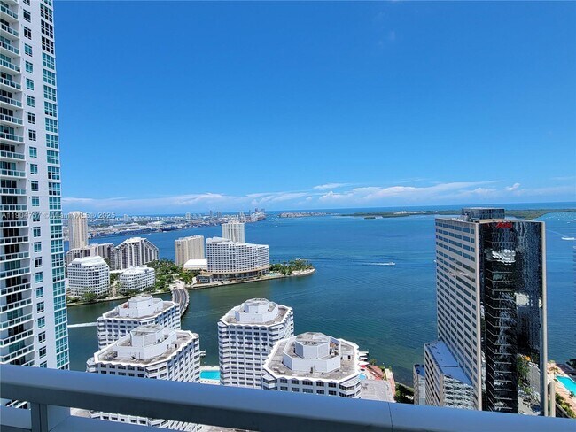 Building Photo - 951 Brickell Ave