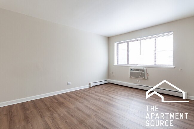 Foto del edificio - 5917 N Kenmore Ave