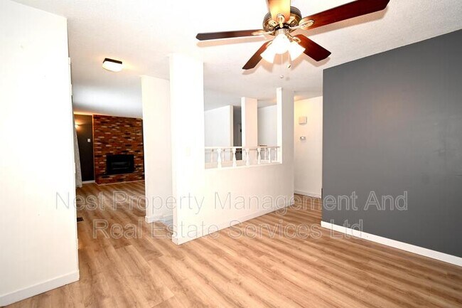 Photo du bâtiment - 2943 Langley Crescent