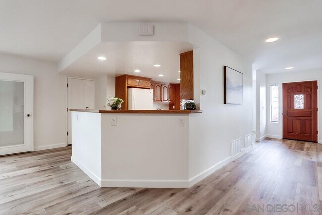 Building Photo - 1614 Wisteria Glen