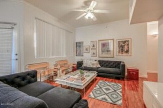 Foto del edificio - 3302 N 7th St