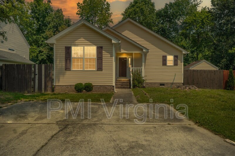Primary Photo - 172 Kristen Ln