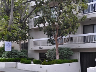 Building Photo - 132 S Clark Dr