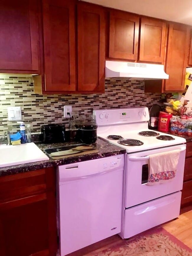 Building Photo - Charming 1bd/1ba Condo in the Heart of Niw...
