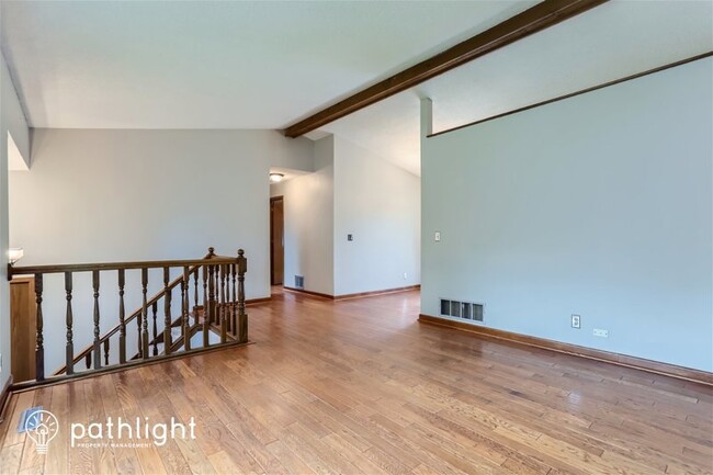Building Photo - 13078 Glenhurst Ave, Savage, MN, 55378