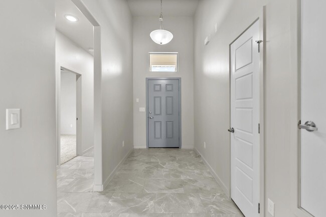 Building Photo - 3684 Springhaven Lp