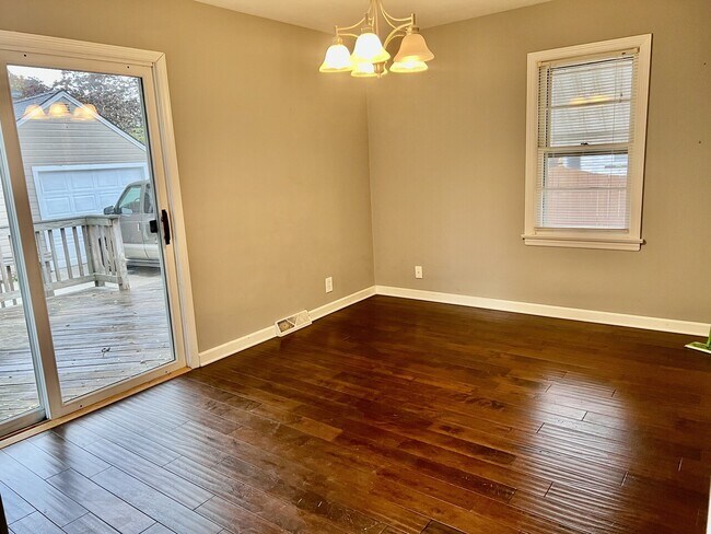 Foto del edificio - 3819 21st Ave