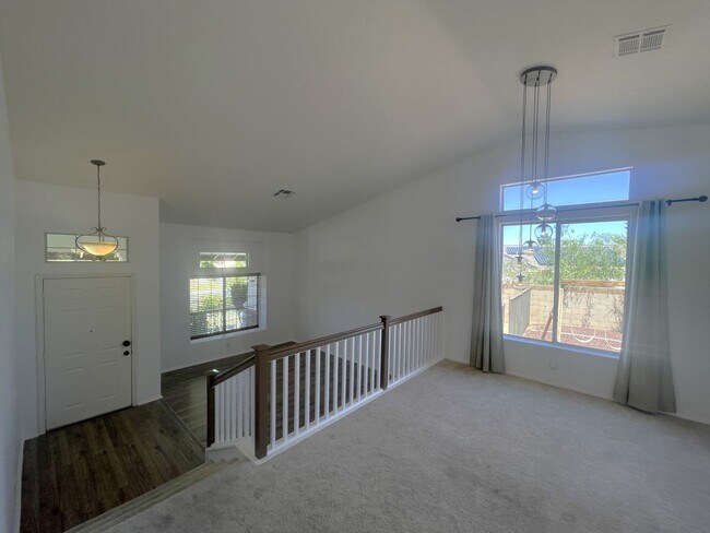 Foto del edificio - Available Now Palmdale 4 Bedroom + 3 Bathr...