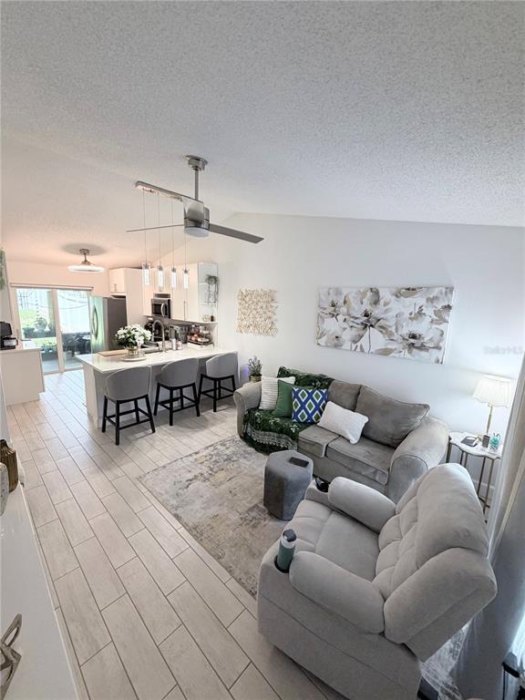 Foto del edificio - 12327 Coral Reef Dr
