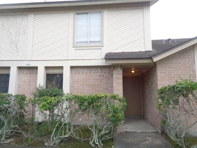 Foto principal - 1911 Country Village Blvd