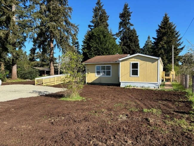 Building Photo - STATUS: UNAVAILABLE; PENDING APPLICATION-