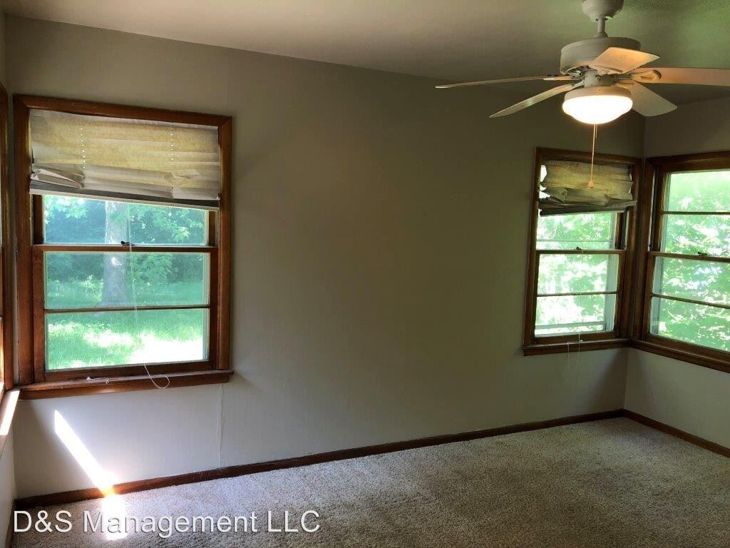 Primary Photo - 4 br, 1 bath House - 201 E. Pratt