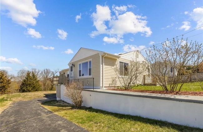 Photo - 152 Lepes Rd House