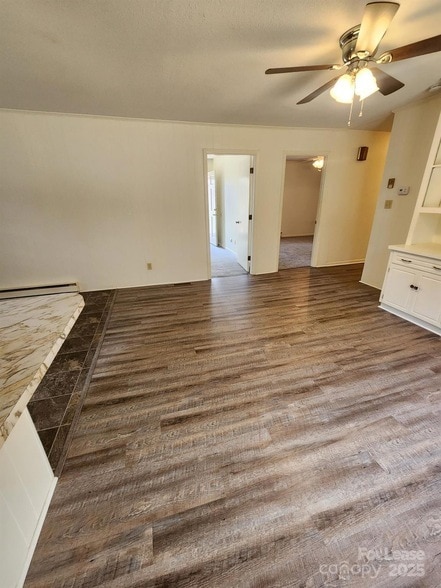 Building Photo - 208 Cliffside Dr