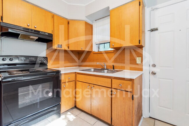Foto del edificio - 2311 W 16th St