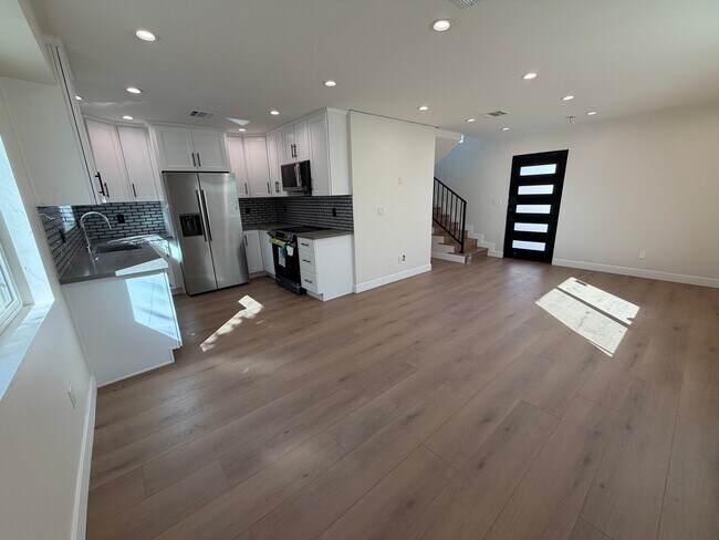 Foto del edificio - 13369 Garber St