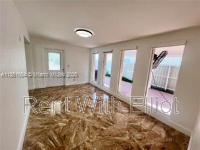 Foto del edificio - 7601 Simms St