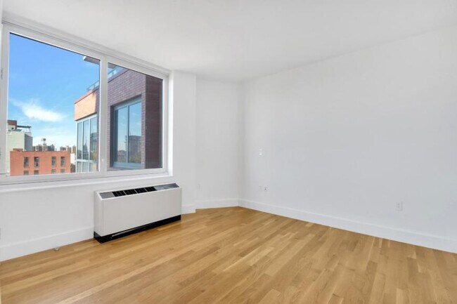 Foto del edificio - 2 bedroom in Brooklyn NY 11217
