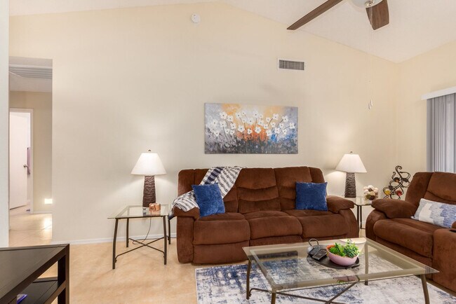 Foto del edificio - 1692 E Palm Beach Dr