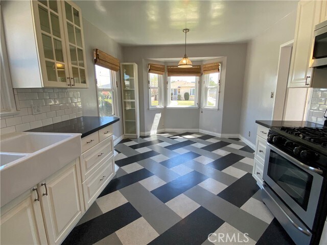 Foto del edificio - 15439 Harvard Blvd