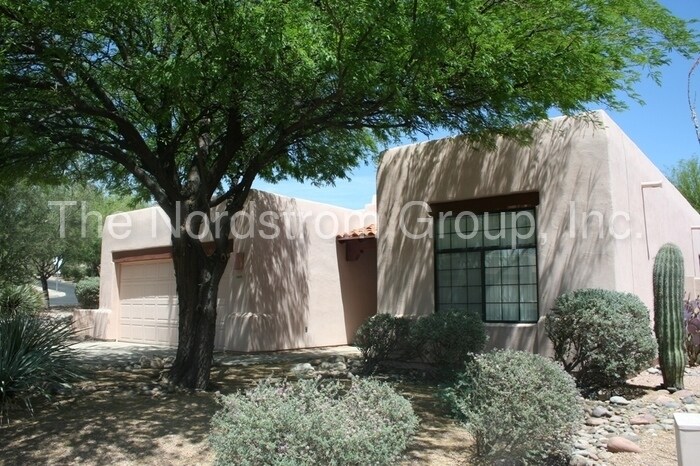 Foto principal - 3329 W Quail Haven Cir