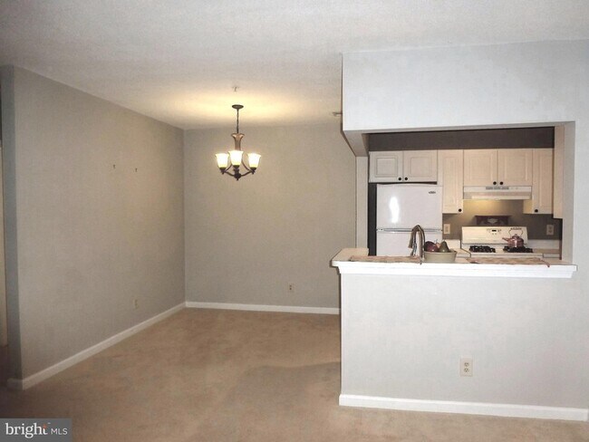 Foto del edificio - 20311 Beechwood Terrace