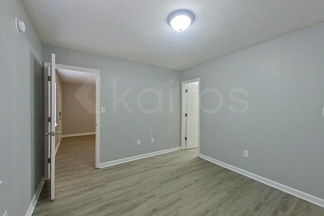 Foto del edificio - 235 Big Oak Cir