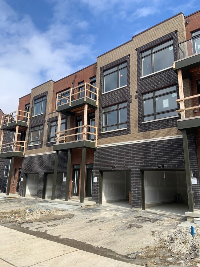 Building Photo - OUTSTANDING 3-BEDROOM WOODBRIDGE TOWNHOUSE FOR RENT