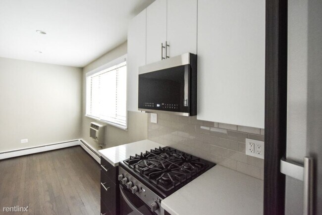 Foto del edificio - 541 W Oakdale Ave