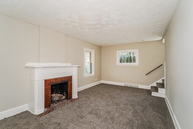 Foto del edificio - 1420 Oakwood Ave