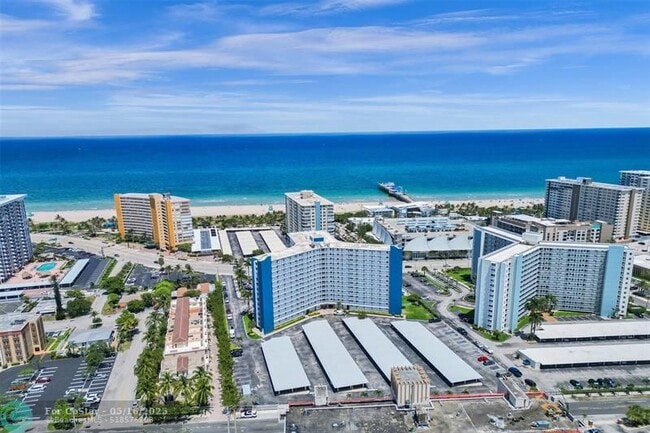 Building Photo - 301 N Ocean Blvd