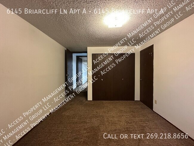 Foto del edificio - 6145 Briarcliff Ln
