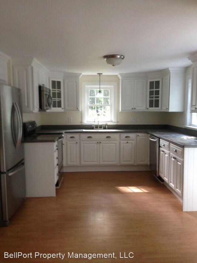 Building Photo - 3 br, 2 bath House - 358 Greely Road