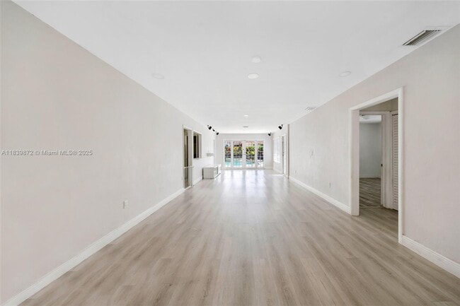 Building Photo - 5781 SW 25th St
