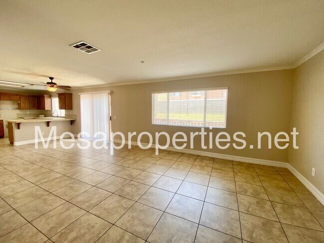Foto del edificio - 7195 Oak Tree Pl