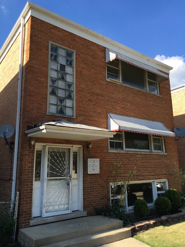 Foto principal - 4350 Warren Ave
